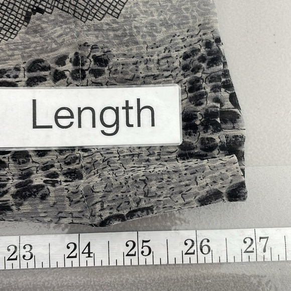 Joie Blouse Women's M Medium Grey Snakeskin Sheer Buttons Shirt Collar Top - Picture 13 of 13